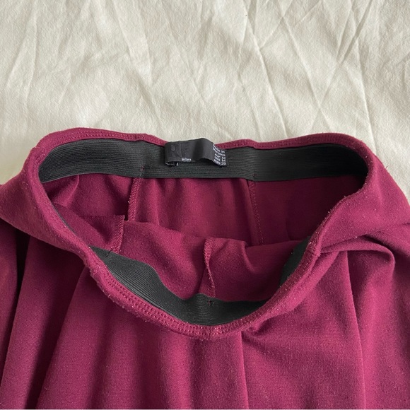 Zara Pleated Skirt - Picture 2 of 4